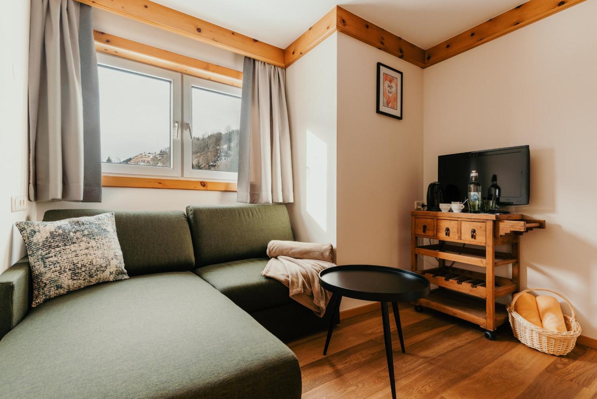 Hotel Gluecksschmiede - Hinterglemm Заалбах-Хинтерглем Екстериор снимка