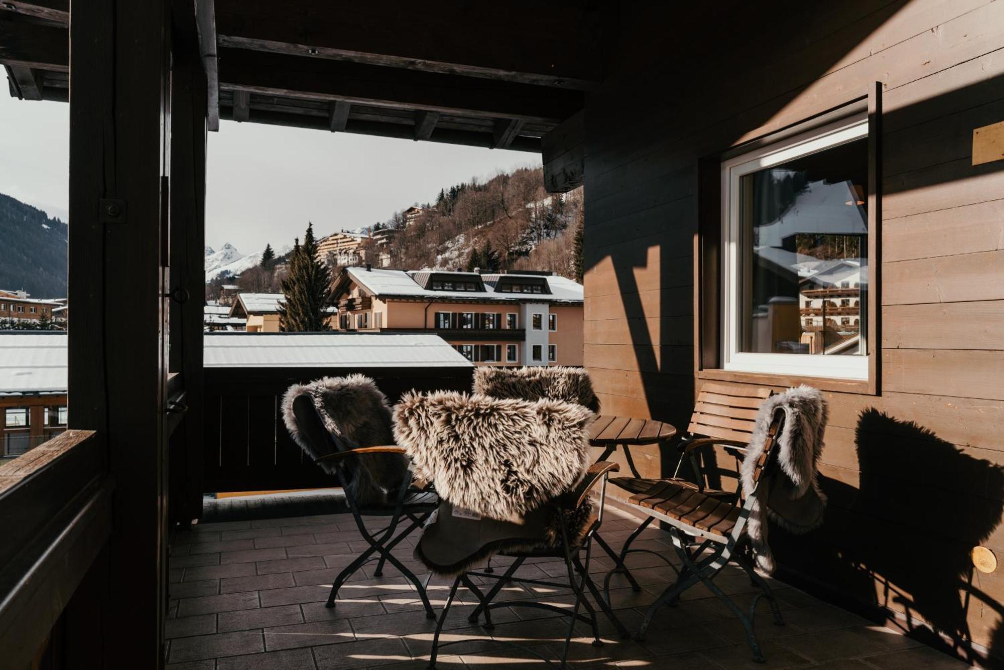Hotel Gluecksschmiede - Hinterglemm Заалбах-Хинтерглем Екстериор снимка