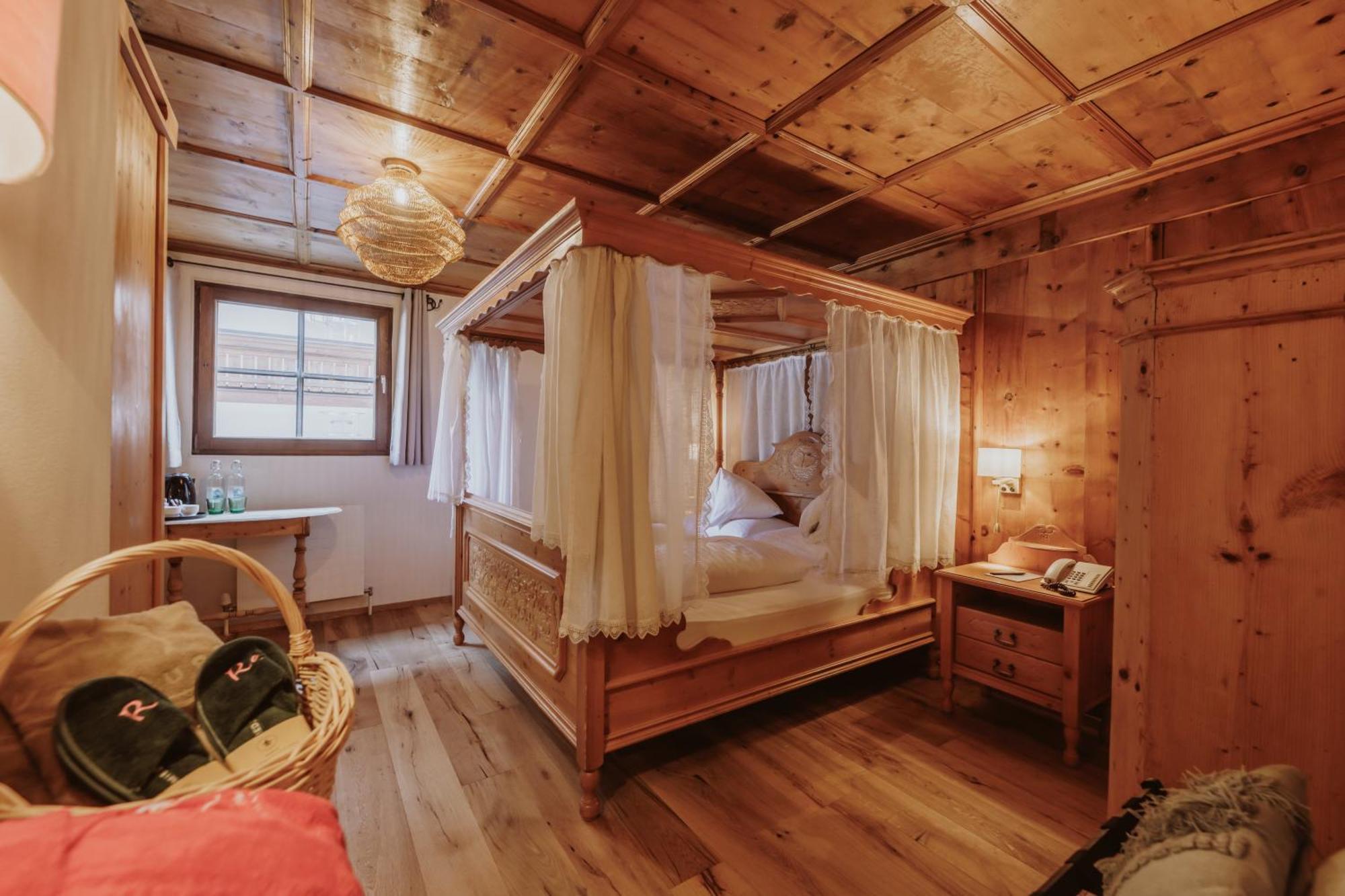 Hotel Gluecksschmiede - Hinterglemm Заалбах-Хинтерглем Екстериор снимка