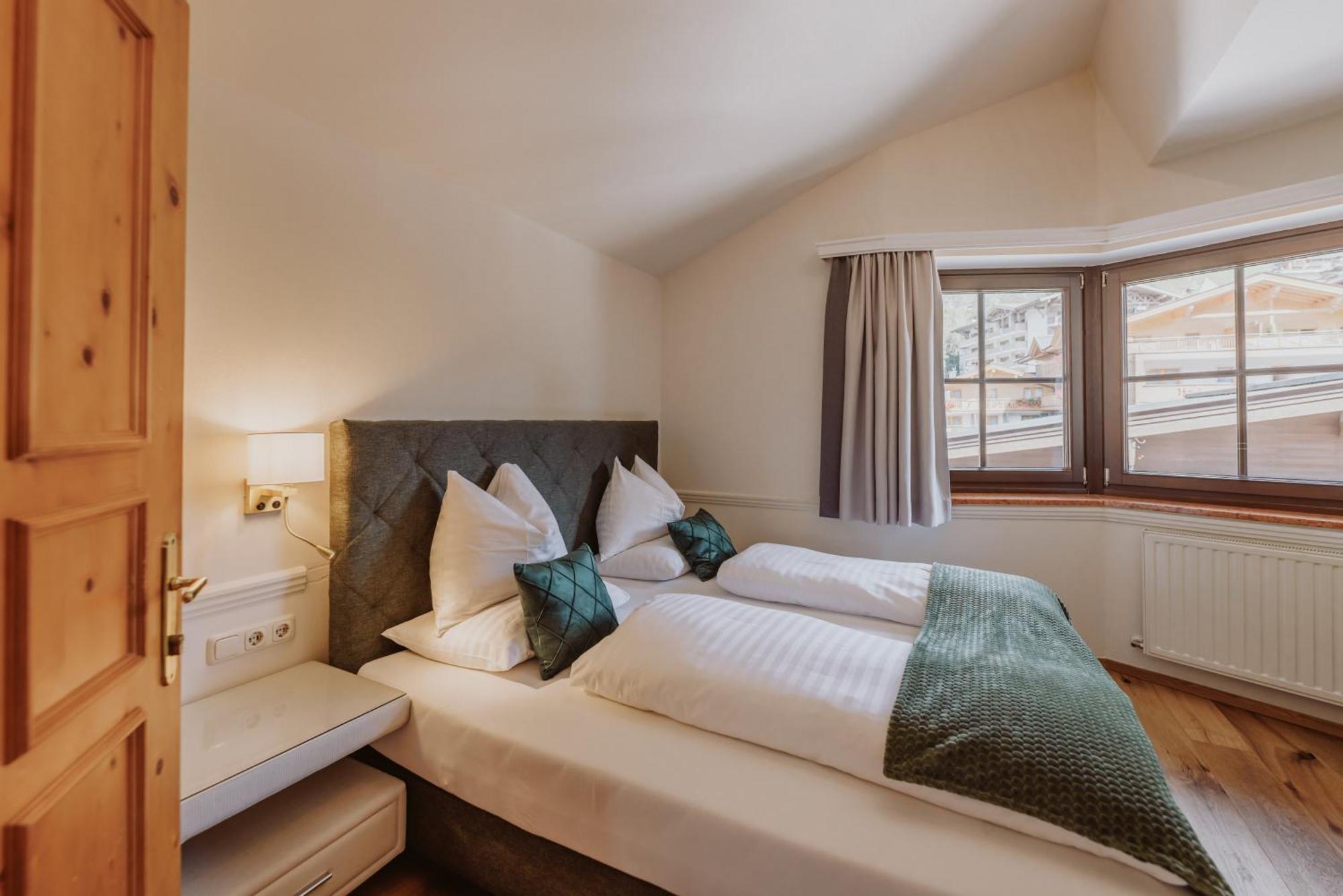 Hotel Gluecksschmiede - Hinterglemm Заалбах-Хинтерглем Екстериор снимка